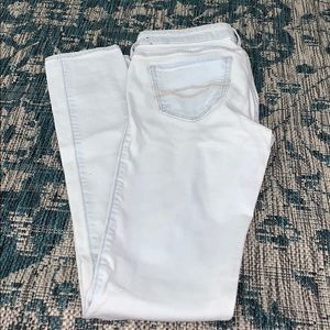 Abercrombie Women’s White Skinny Jean